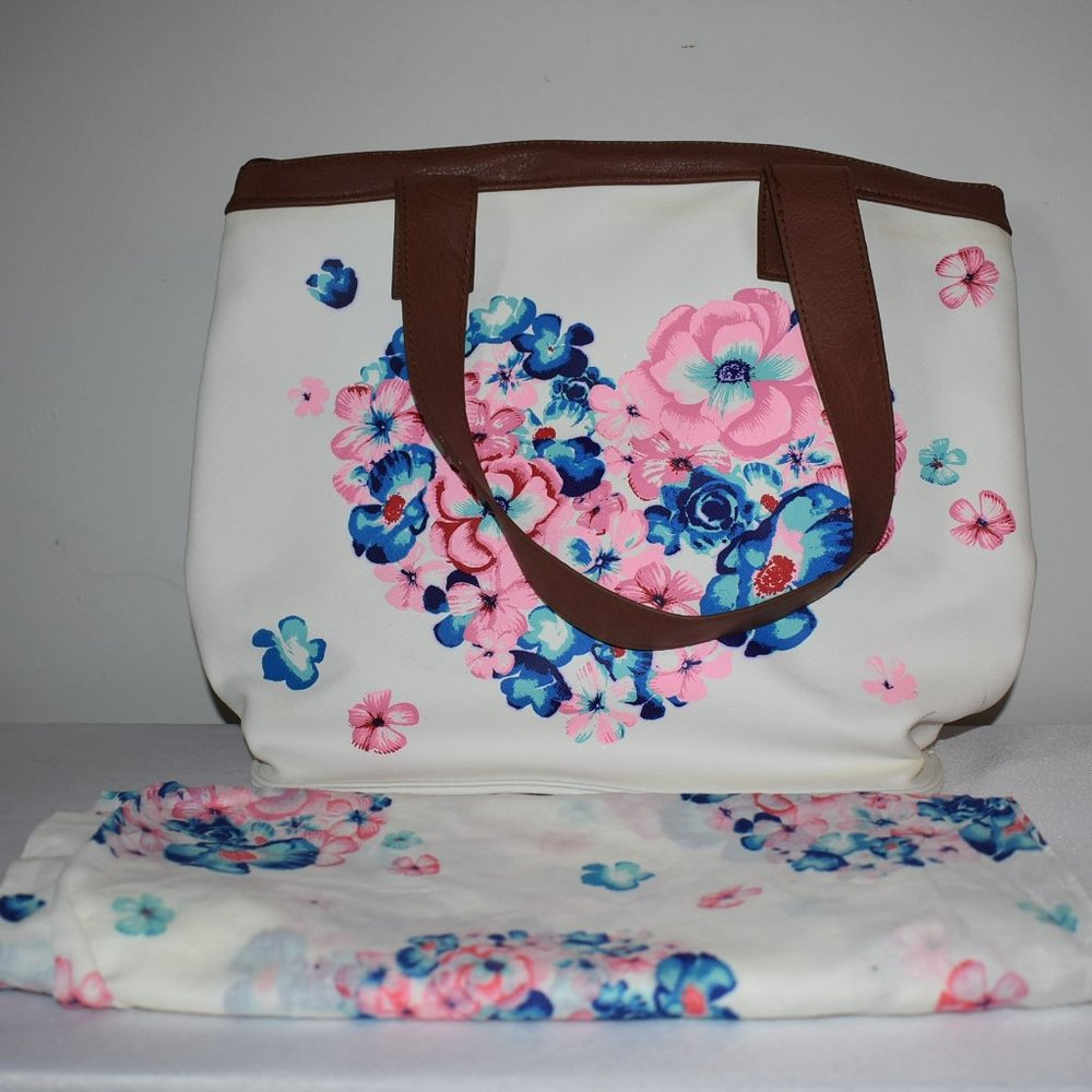 Cute White Lined Floral Tote w/ matching scarf